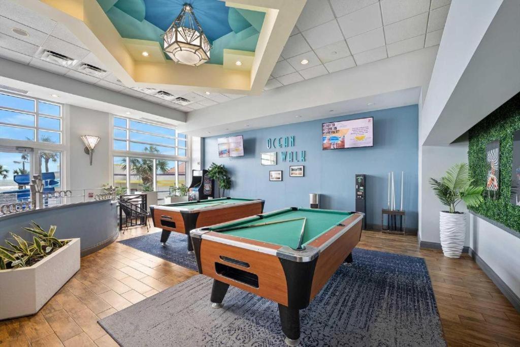 2 Bedroom Resort Condo Direct Oceanfront Wyndham Ocean Walk - Daytona Funland 2226 Daytona Beach Bagian luar foto