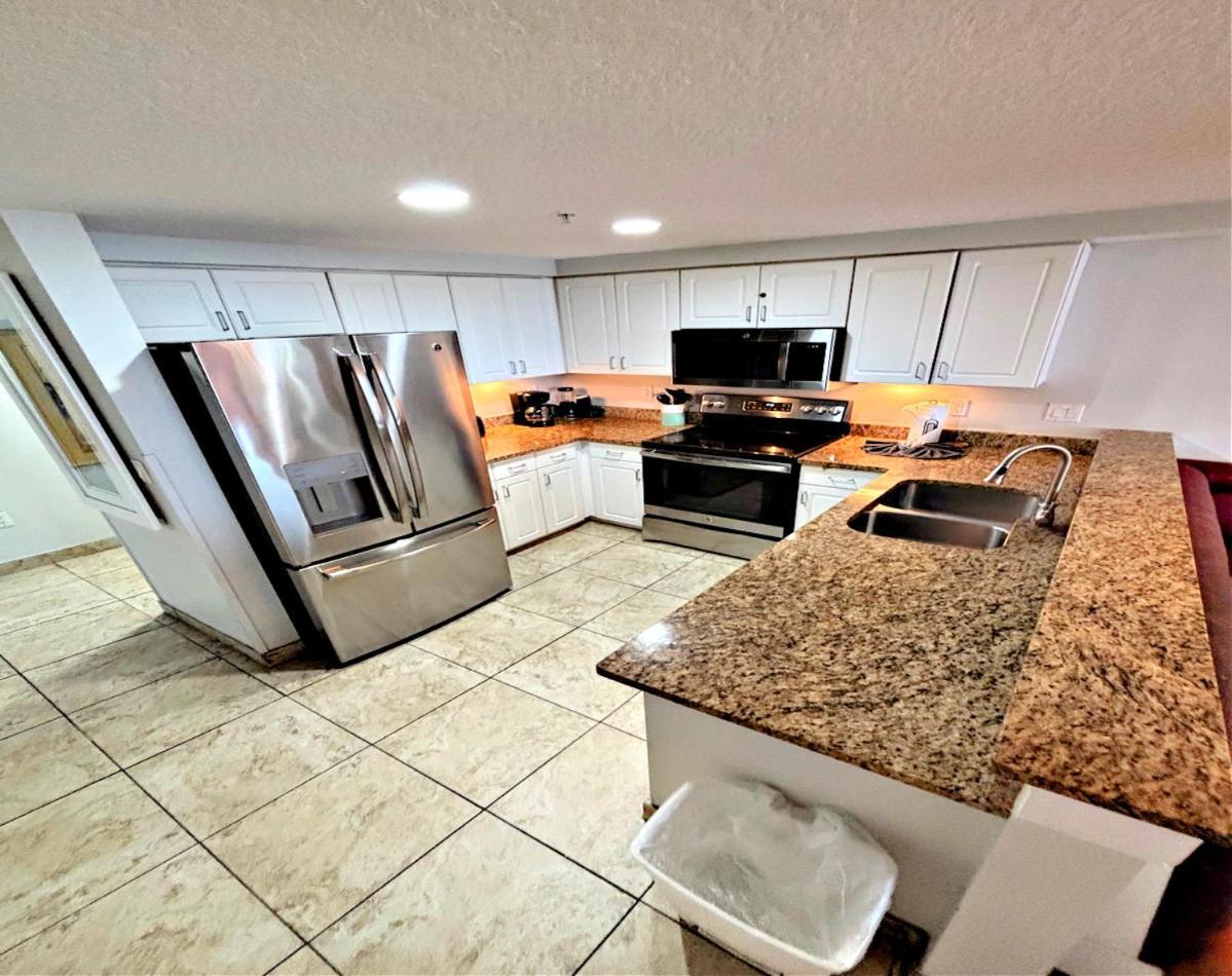 2 Bedroom Resort Condo Direct Oceanfront Wyndham Ocean Walk - Daytona Funland 2226 Daytona Beach Bagian luar foto